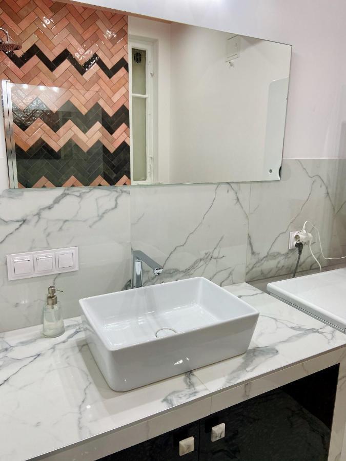 קרקוב Tenement Apartment 90M2 City Center מראה חיצוני תמונה
