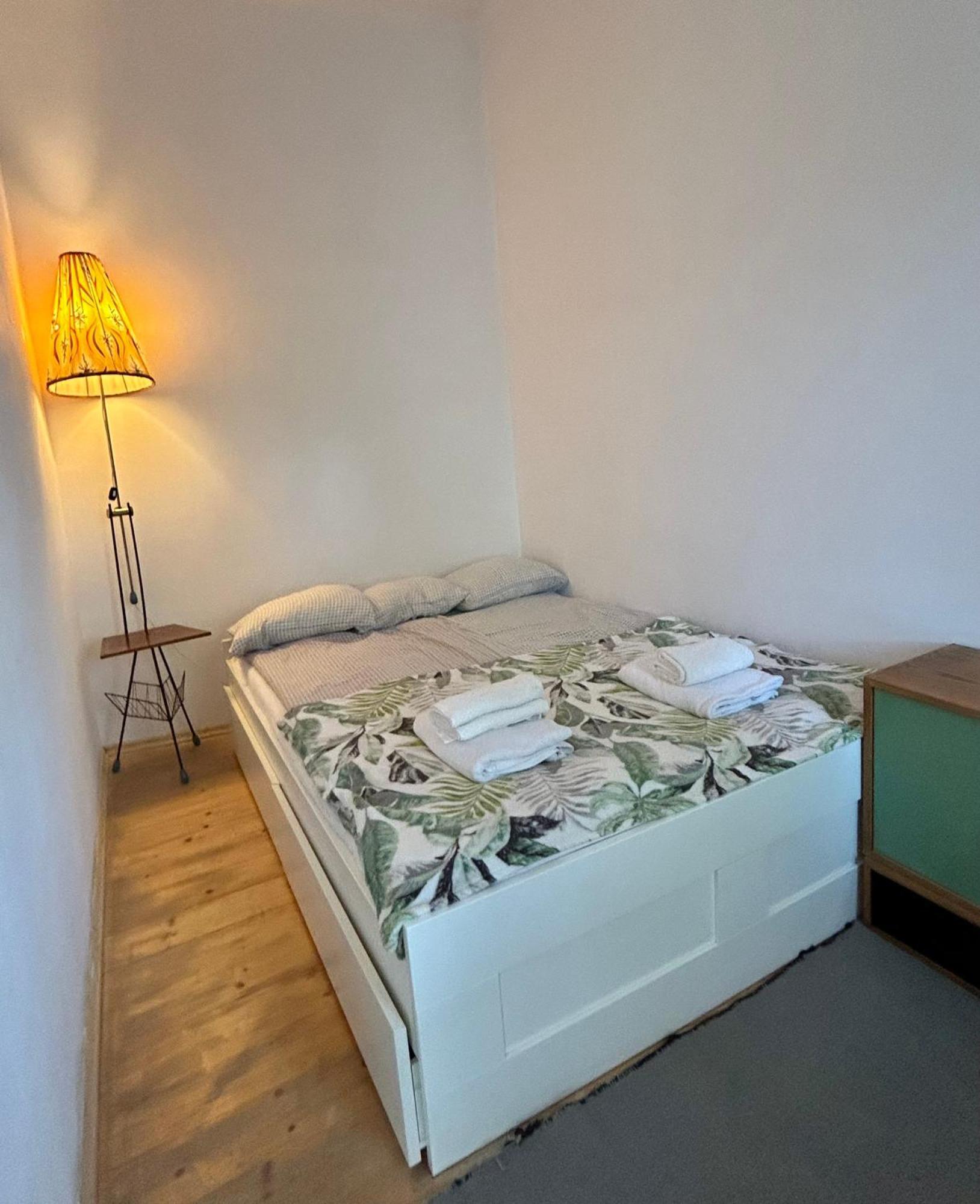 קרקוב Tenement Apartment 90M2 City Center מראה חיצוני תמונה